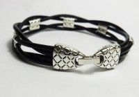 Браслет из натуральной кожи.